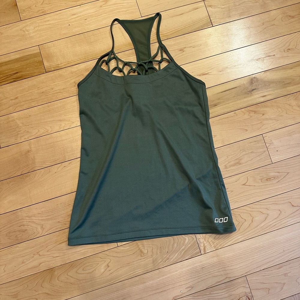 Lorna Jane size small tank